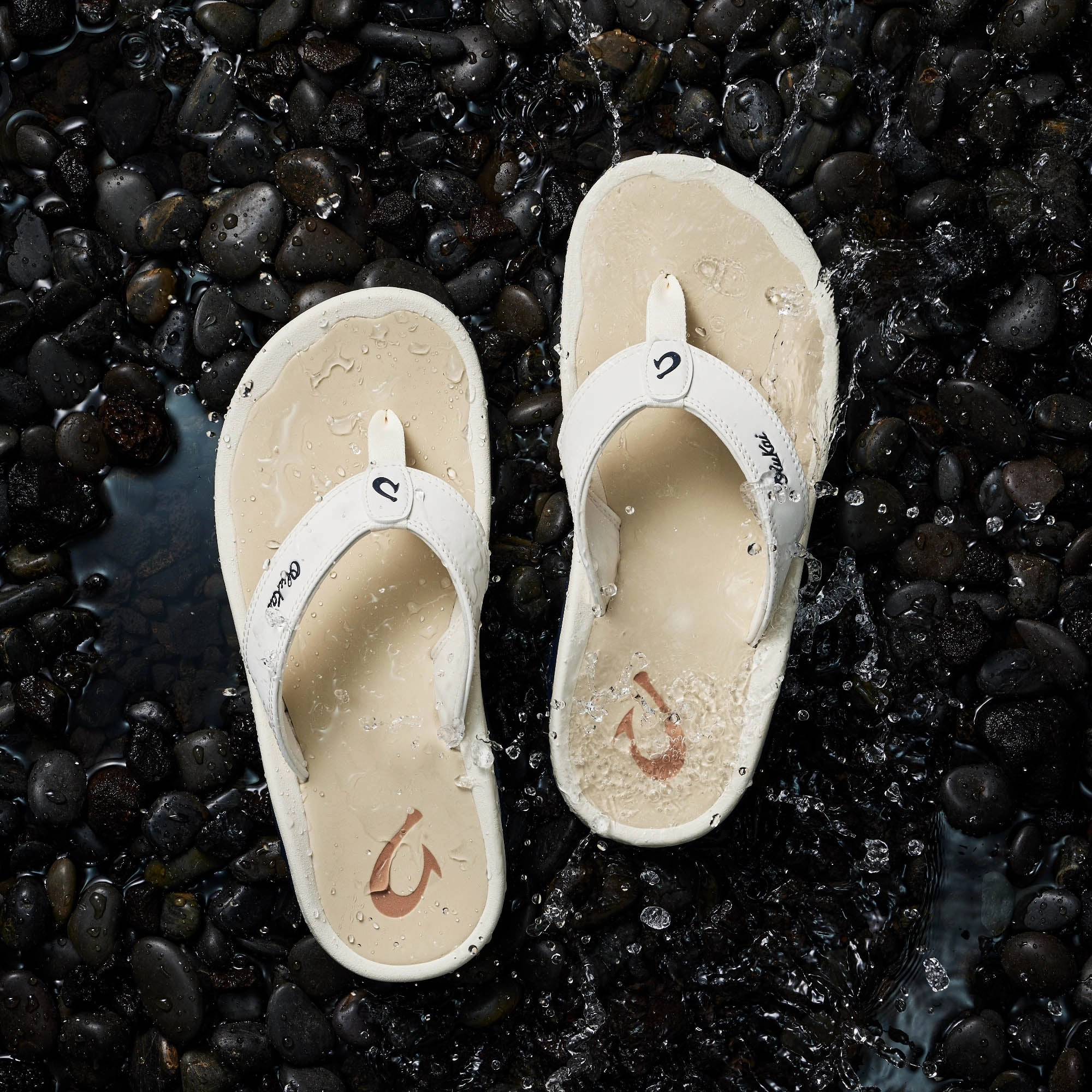 Durable Outsole ??Ohana - White Sand / Deepest Depths