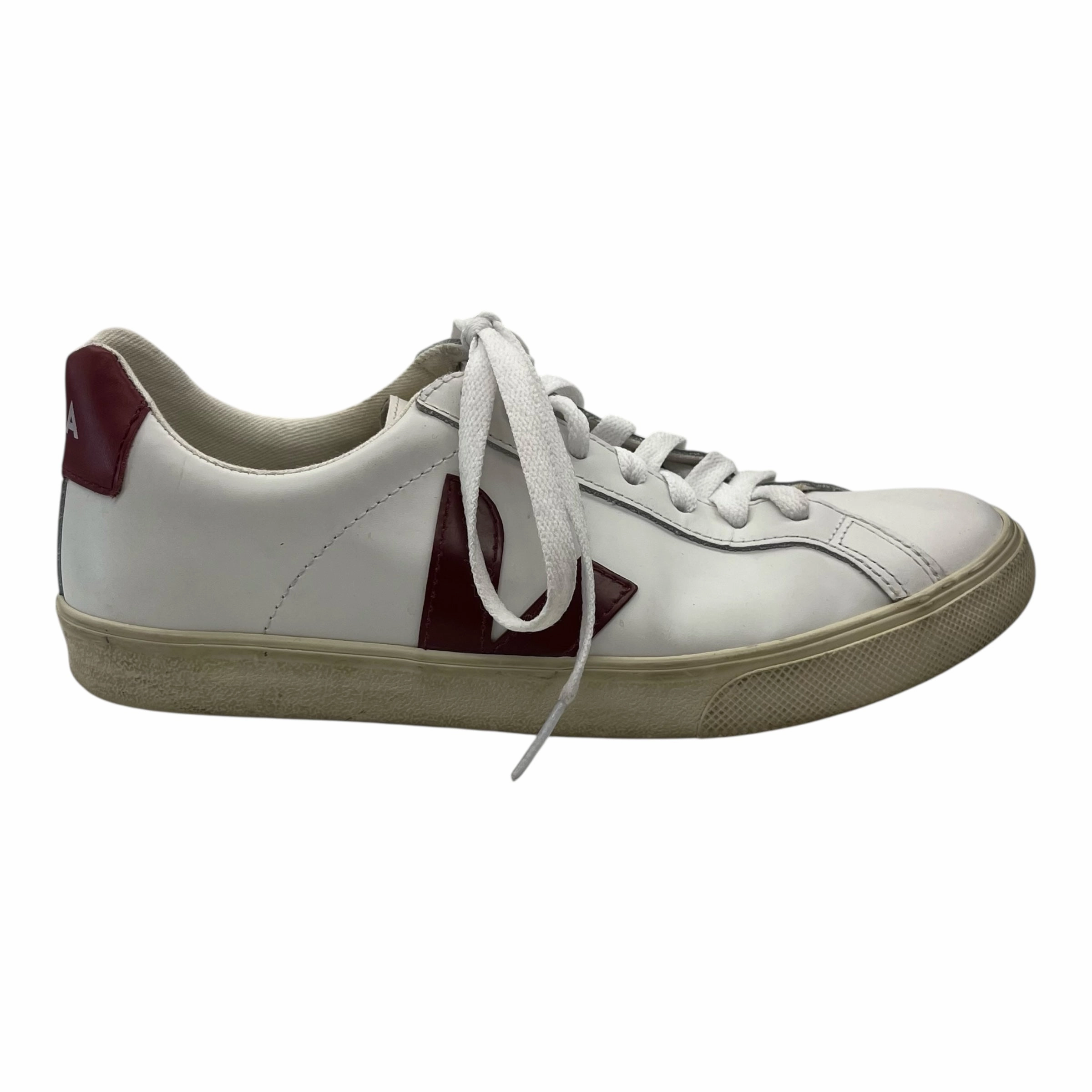 Shoes Sneakers By Veja In Red & White, Size:8 Supportive sole