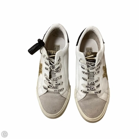 Shoes Sneakers By Vintage Havana In White, Size: 6.5 Grip Tread Pattern Padded Support