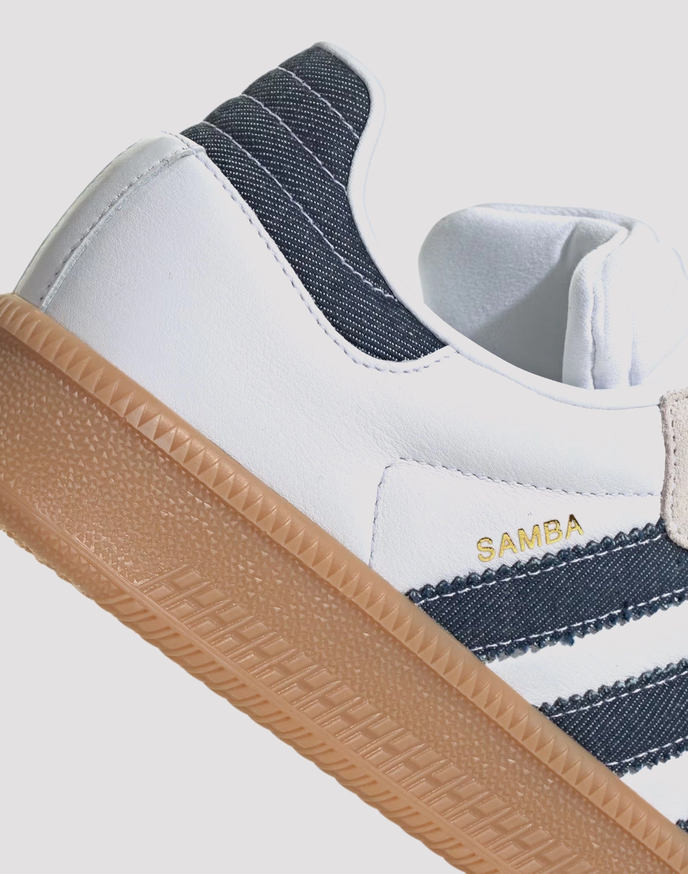 Wild Trek Ankle Collar Padding Adidas Samba XLG