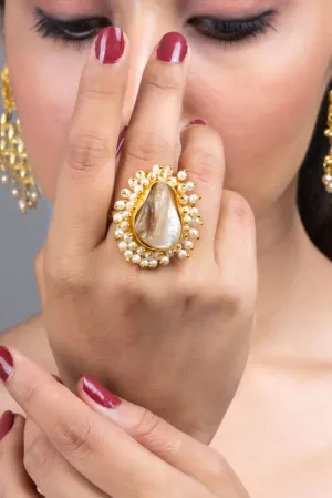 Adjustable Golden Brass Baroque Pearl Statement Ring for Elegant and Sophisticated Style