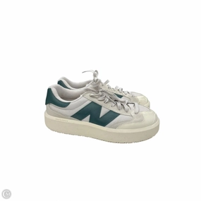 Shoes Sneakers By New Balance In Cream, Size: 7.5 breathable vents