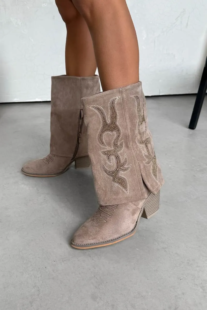 ALASKA Flared Cowboy Western Boots - Beige