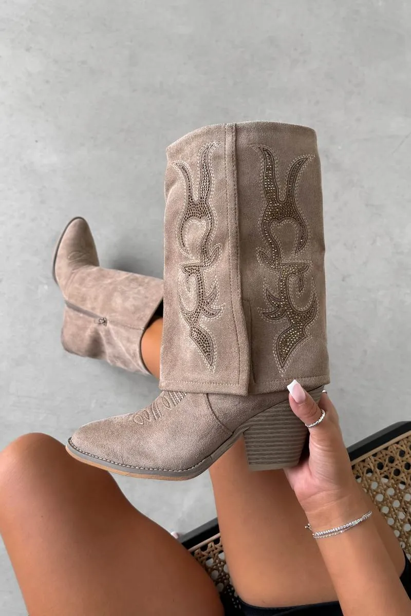 ALASKA Flared Cowboy Western Boots - Beige