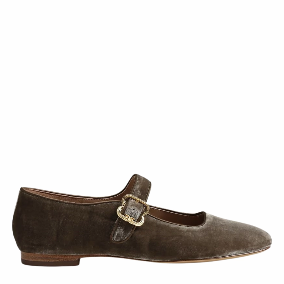 Michaela in Sage Airflow Ventilation Non Slip Sole