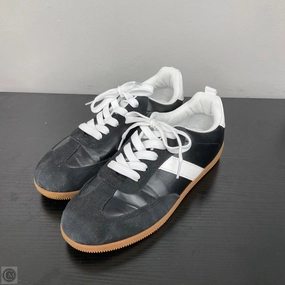 Non Slip Outsole Shoes Sneakers By Clothes Mentor In Black, Size: 8