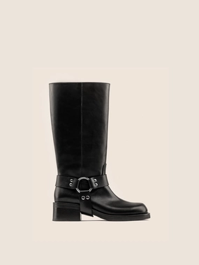Lucca Black Boot Breathable Weekend Wanderer Comfortable Style