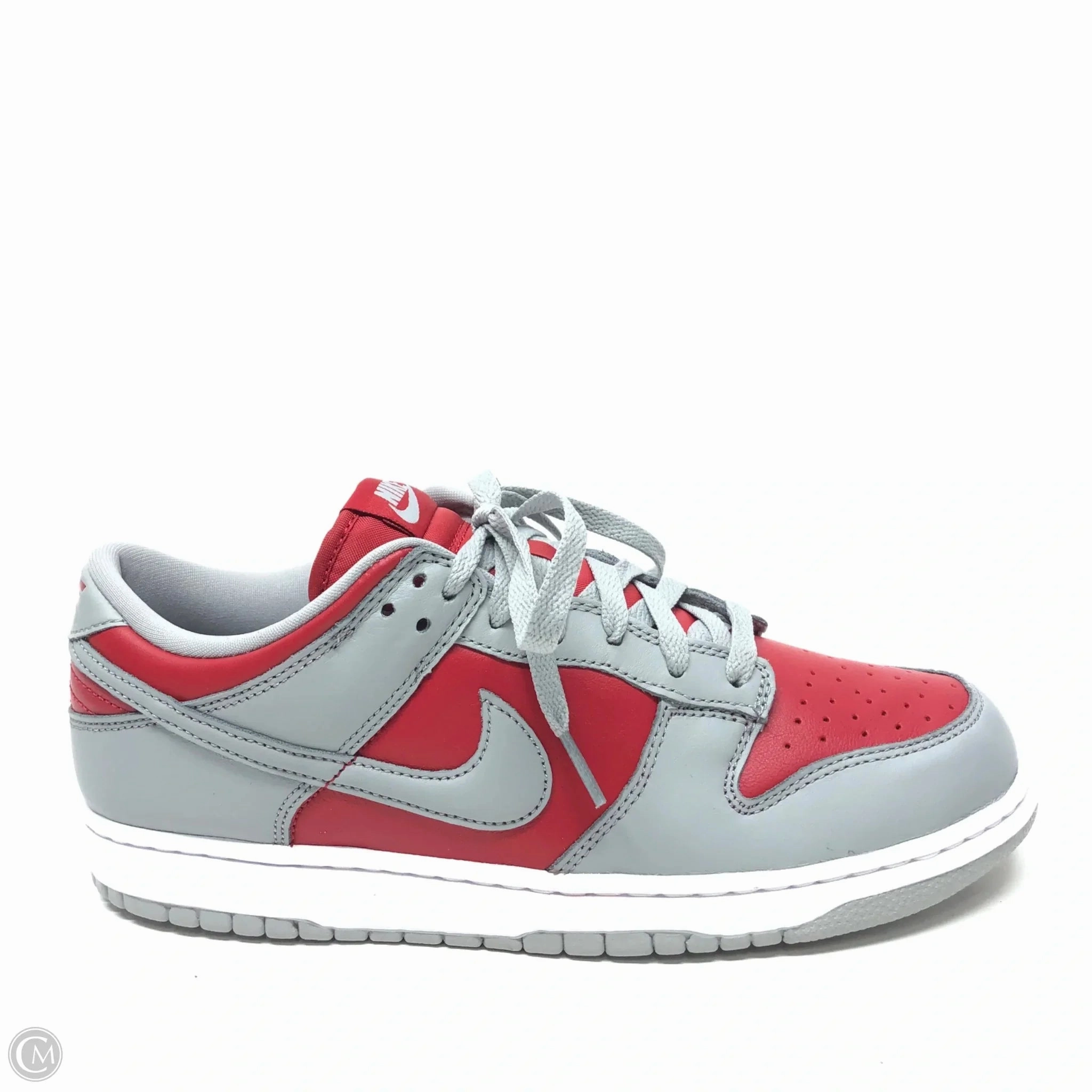 Shoes Sneakers By Nike In Grey & Red, Size: 10.5 Easy Motion