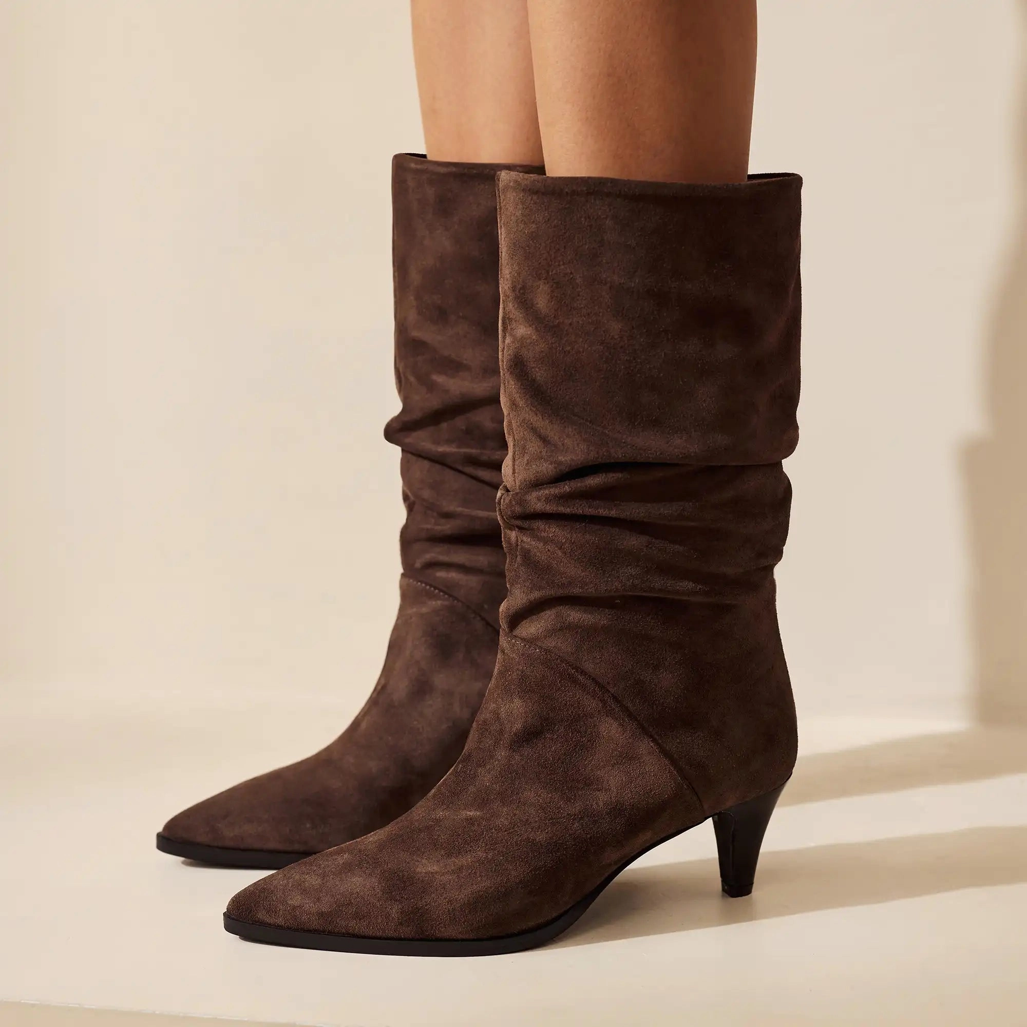 Anti Microbial Lining Vend?me Margot brown suede boots