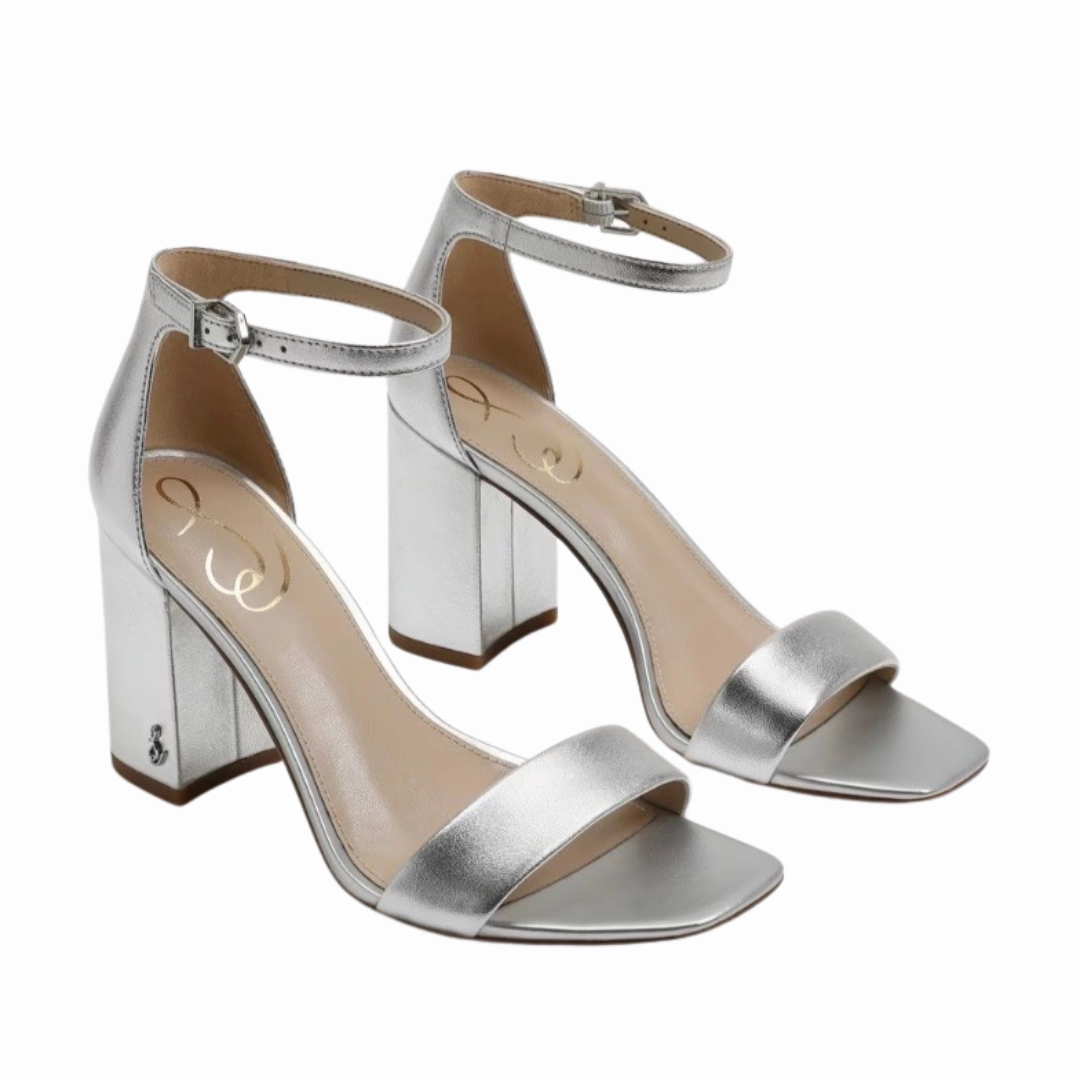 Daniella in Silver performance - level