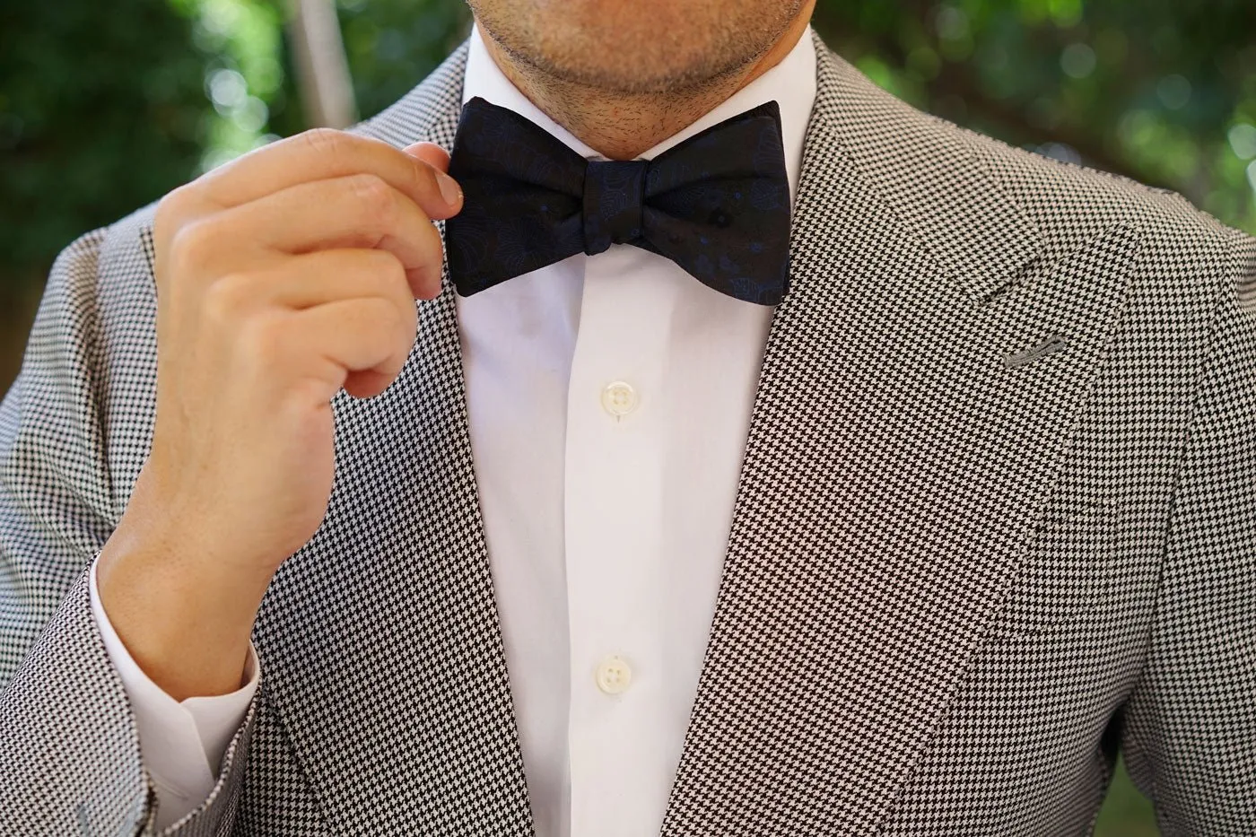 Asagao Midnight Blue-Black Floral Self Bow Tie