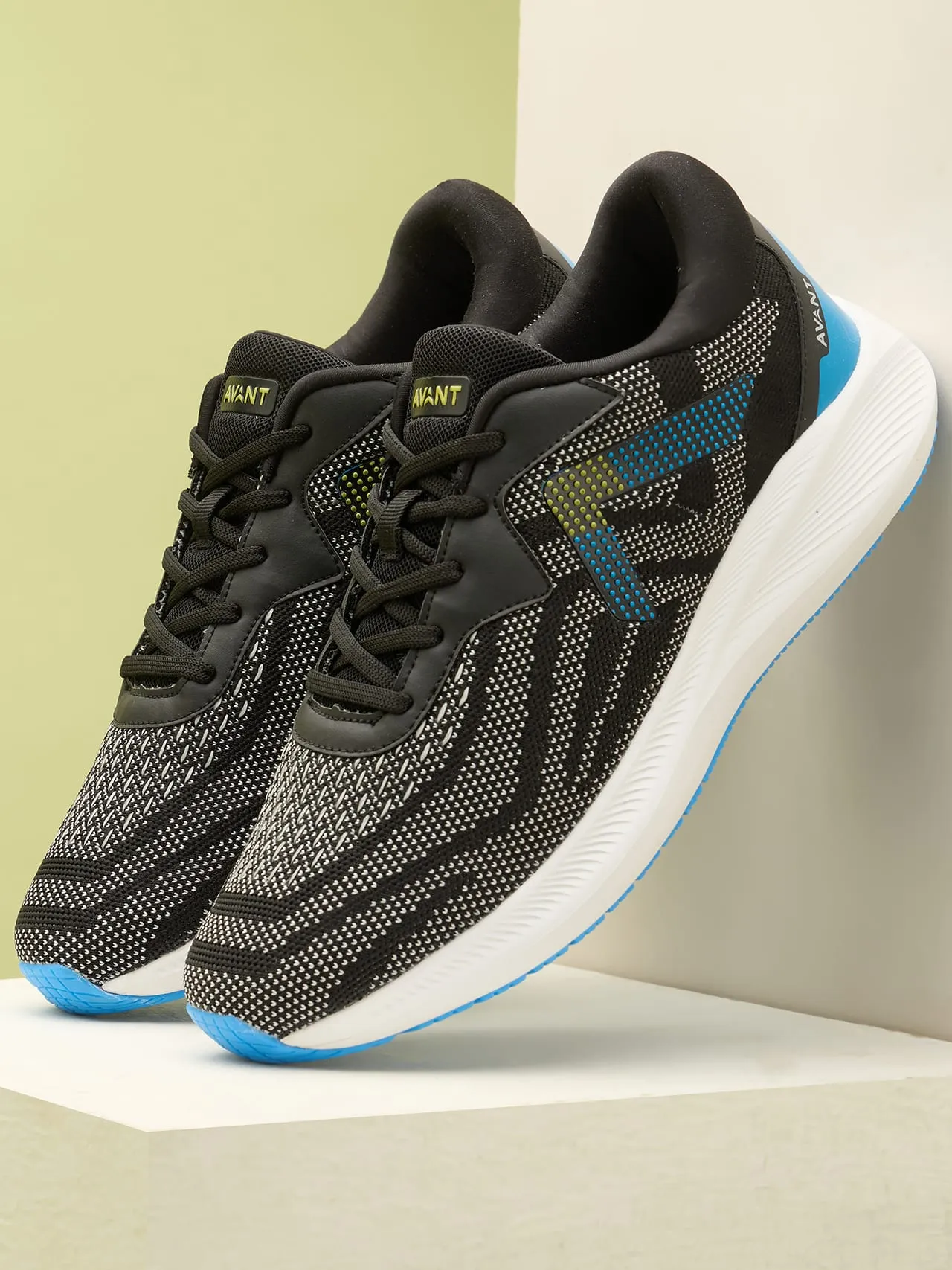 Avant Men's Pentagon Running Shoes - Black