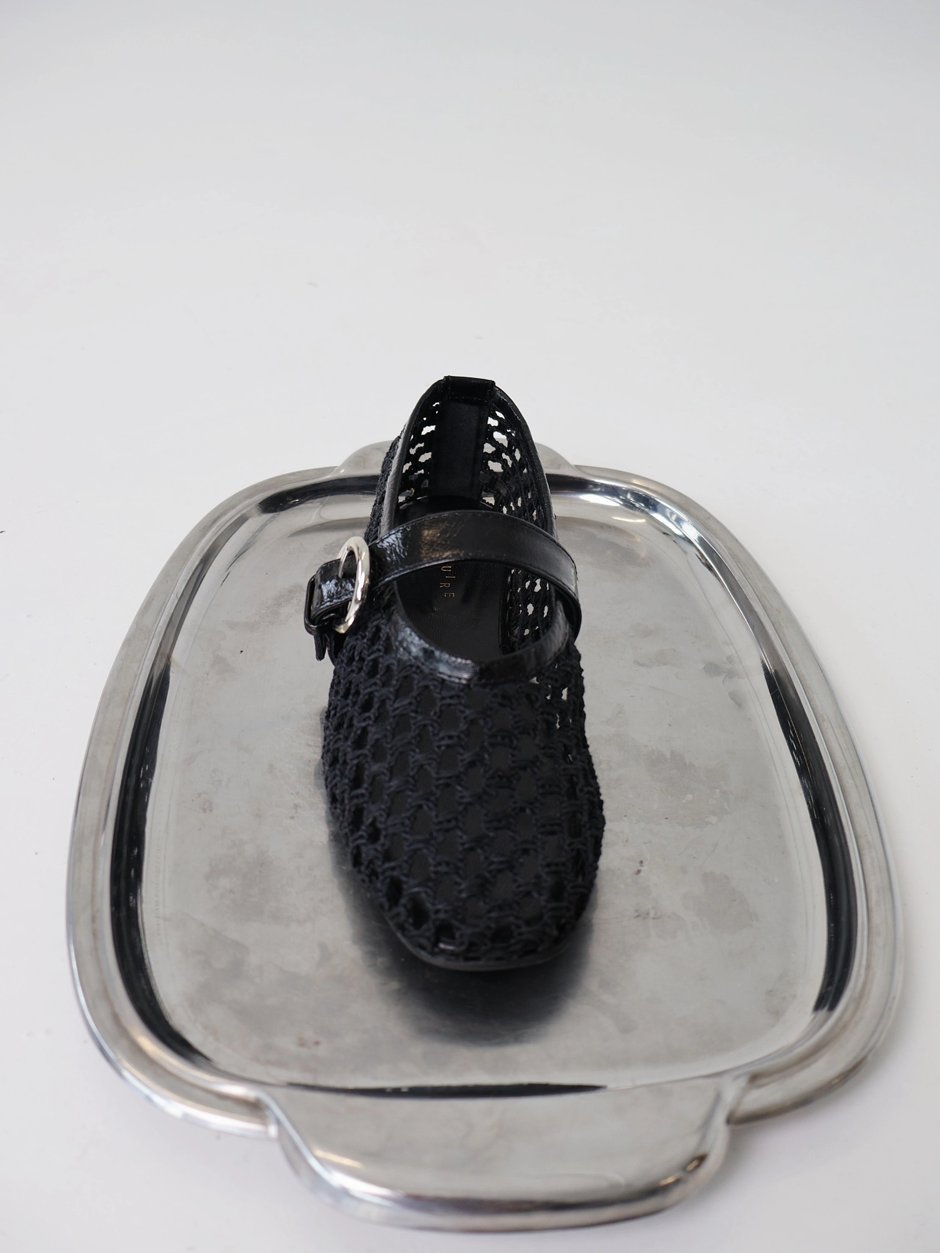 Trail Glow Sleek Comfort Aveiro Black Woven Ballerina