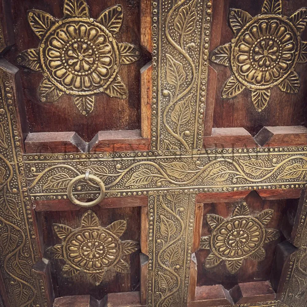 Brass inlay winerack