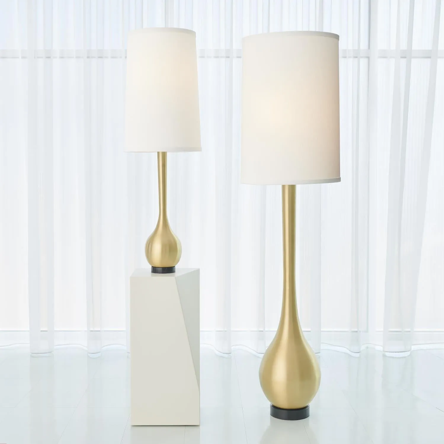 Bulb Vase Table Lamp - Brushed Antique Brass