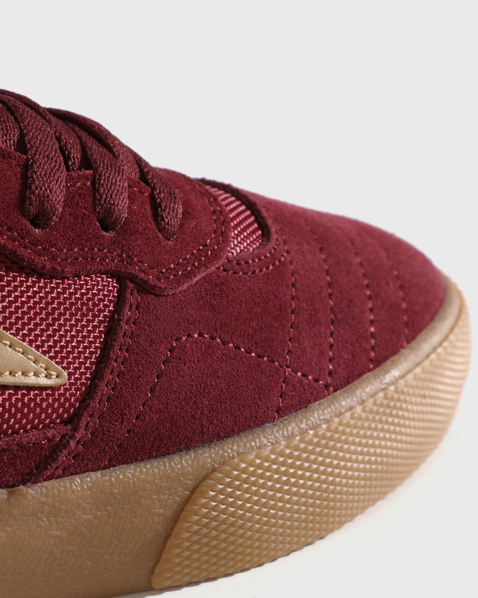 Cambridge  -  Burgundy Suede Ergonomic Travel Enthusiasts