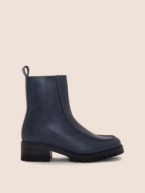 Comfortable Straps Quick Drying Stylish Explorer Vigo Navy Lined Boot