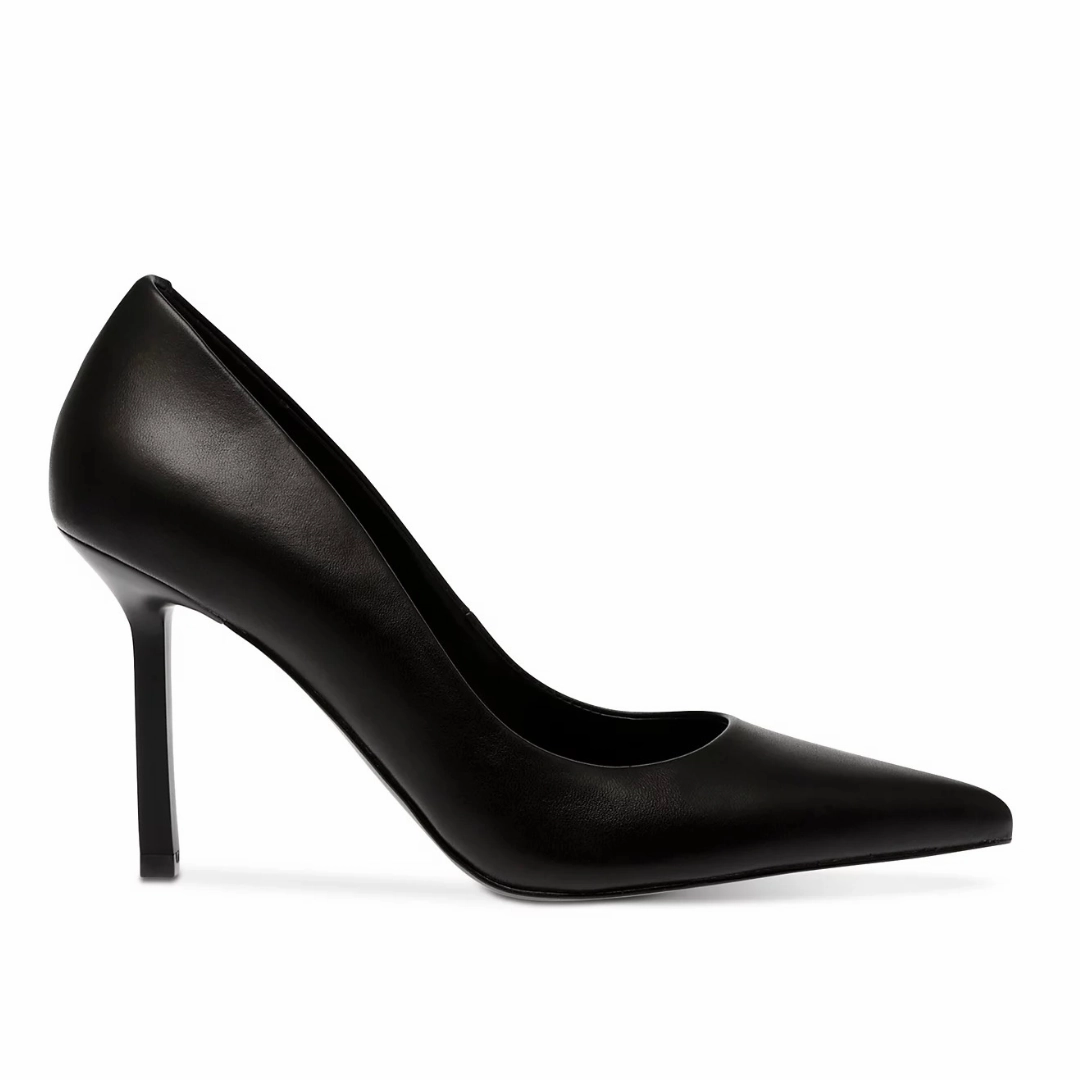 snowy Classie in Black