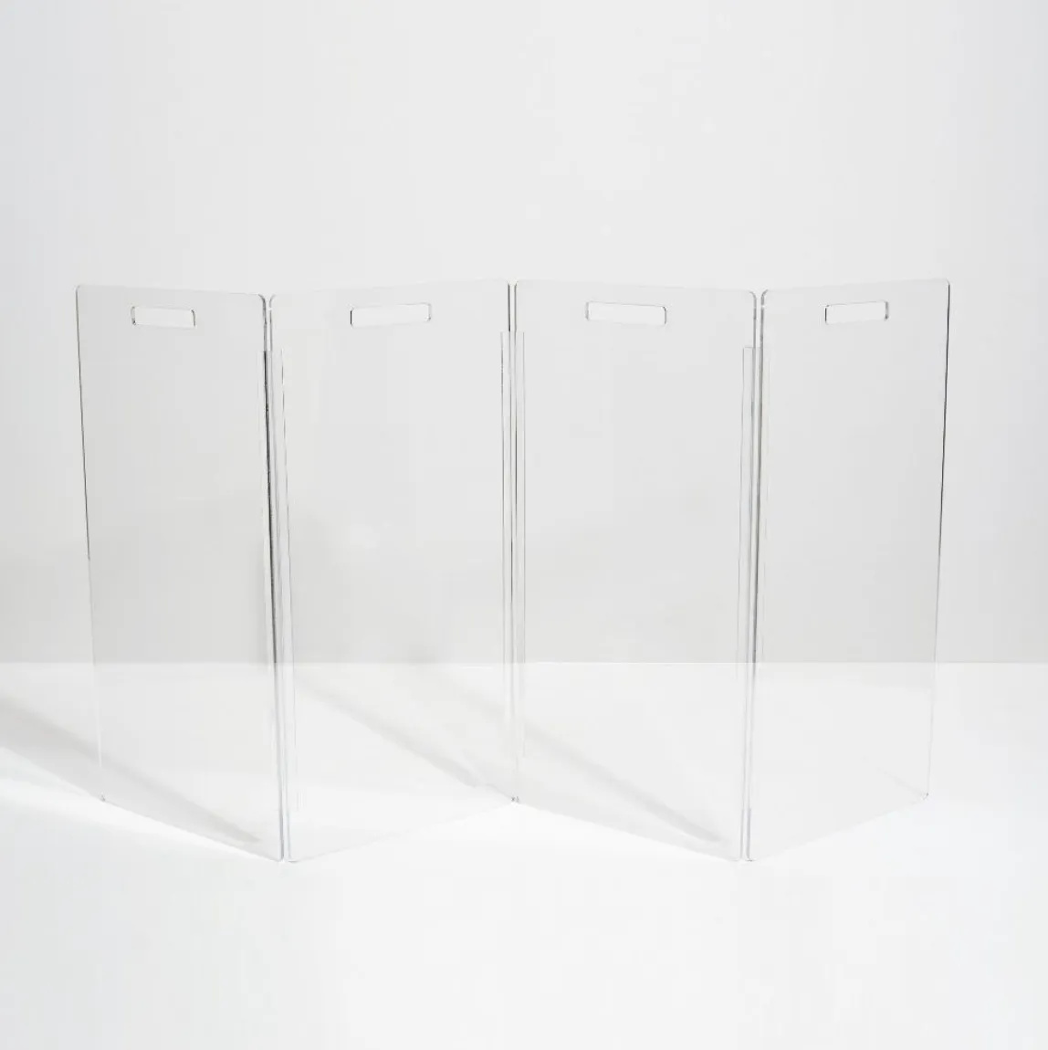 Clear Lucite Freestanding Zig-Zag Pet Gate (Made in the USA) (Direct-Ship)