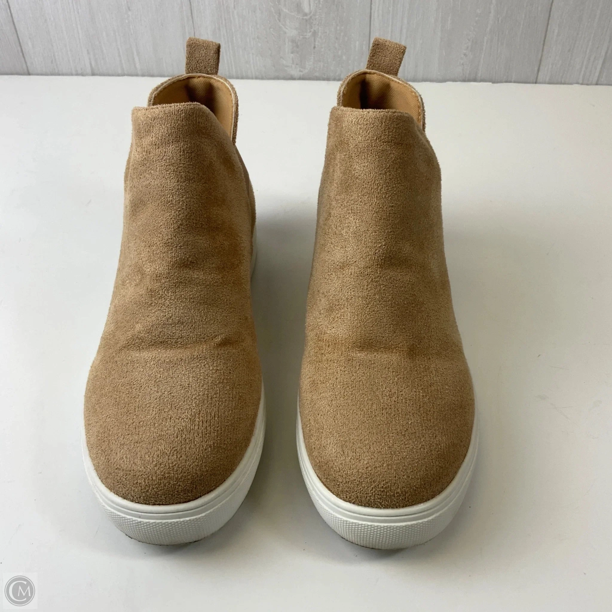 Fast Steps Dual Layer Shoes Sneakers By Clothes Mentor In Tan, Size: 9.5