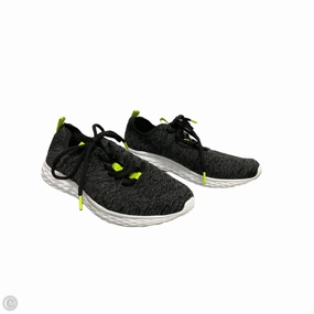 Low   Top Style Shoes Sneakers By Clothes Mentor In Grey, Size: 9