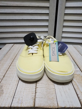 Shoes Sneakers By Toms  Size: 7.5 Classy comfort Easy   To   Clean