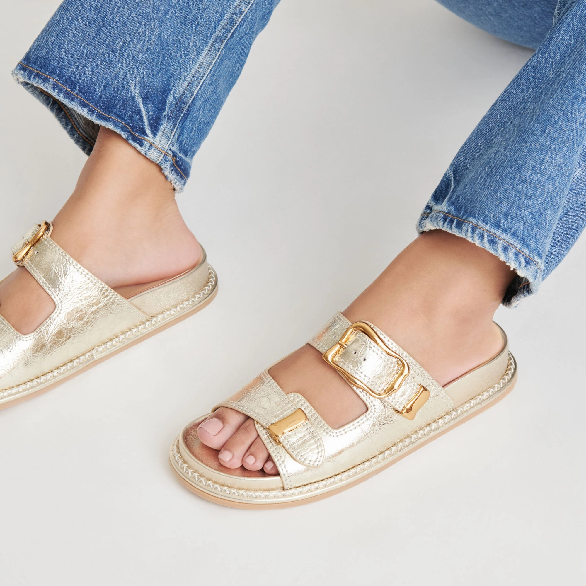 Active Motion Thermoplastic Outsole SEVANA SANDALS LIGHT GOLD DISTRESSED LEATHER
