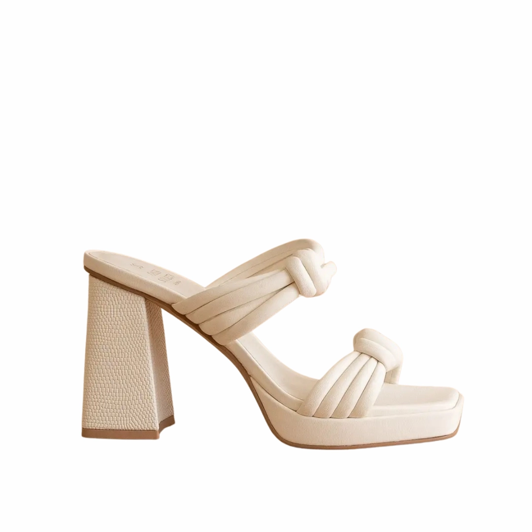 Faith in White Seamless Upper Construction