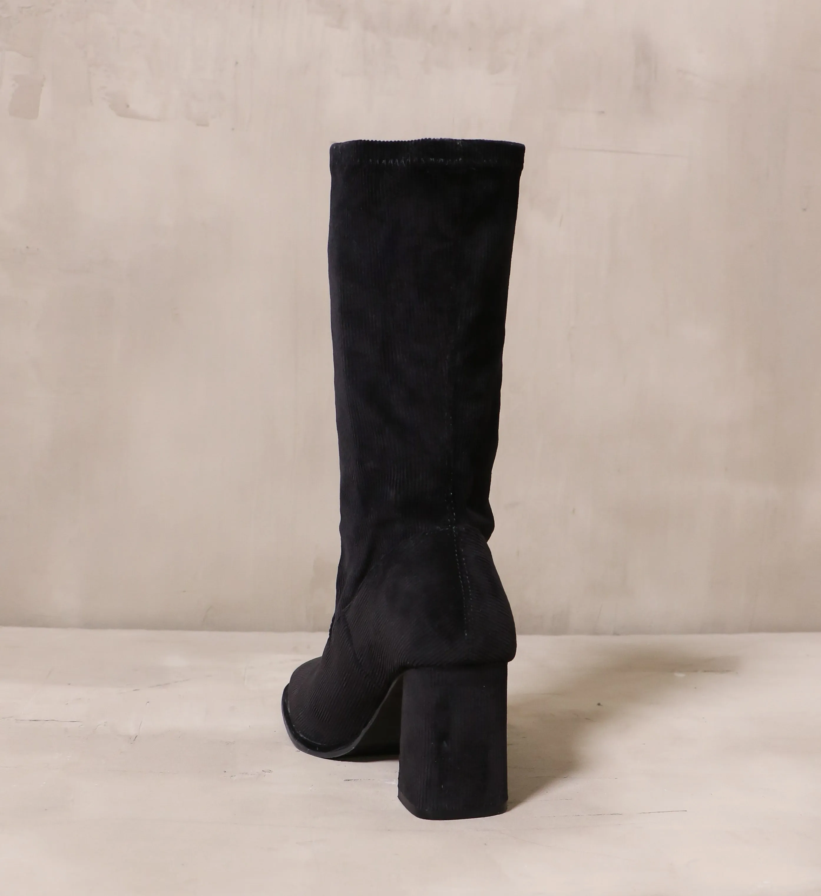 CORD ORDERED BOOT