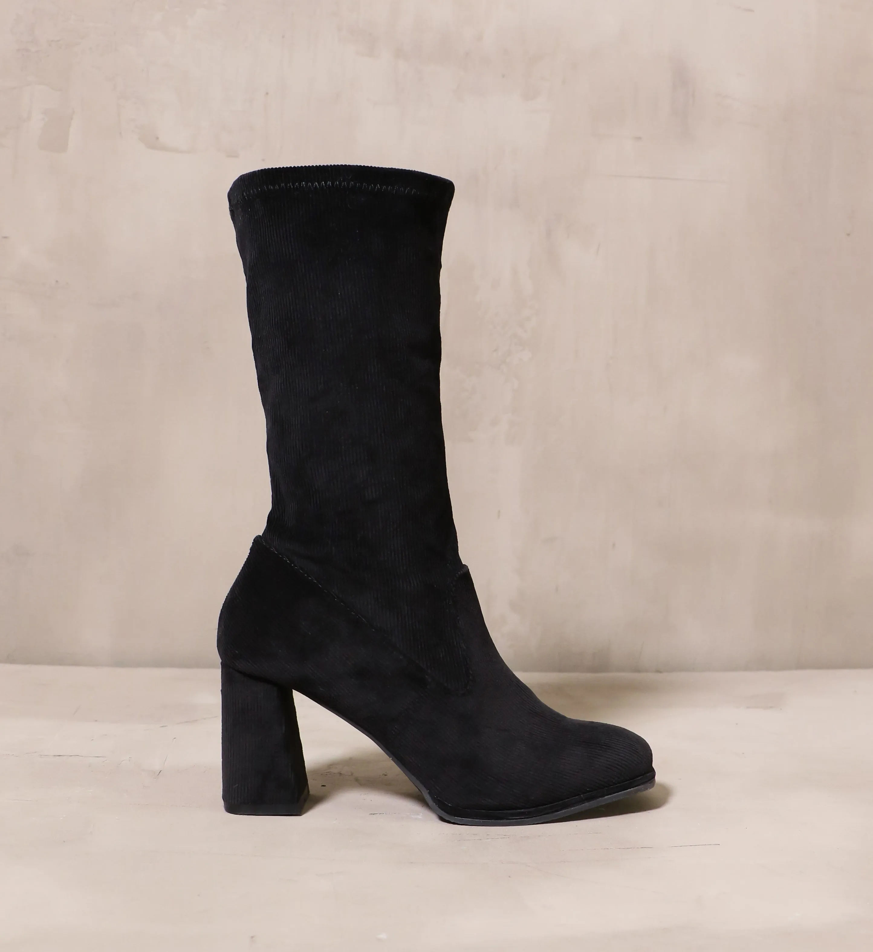 CORD ORDERED BOOT