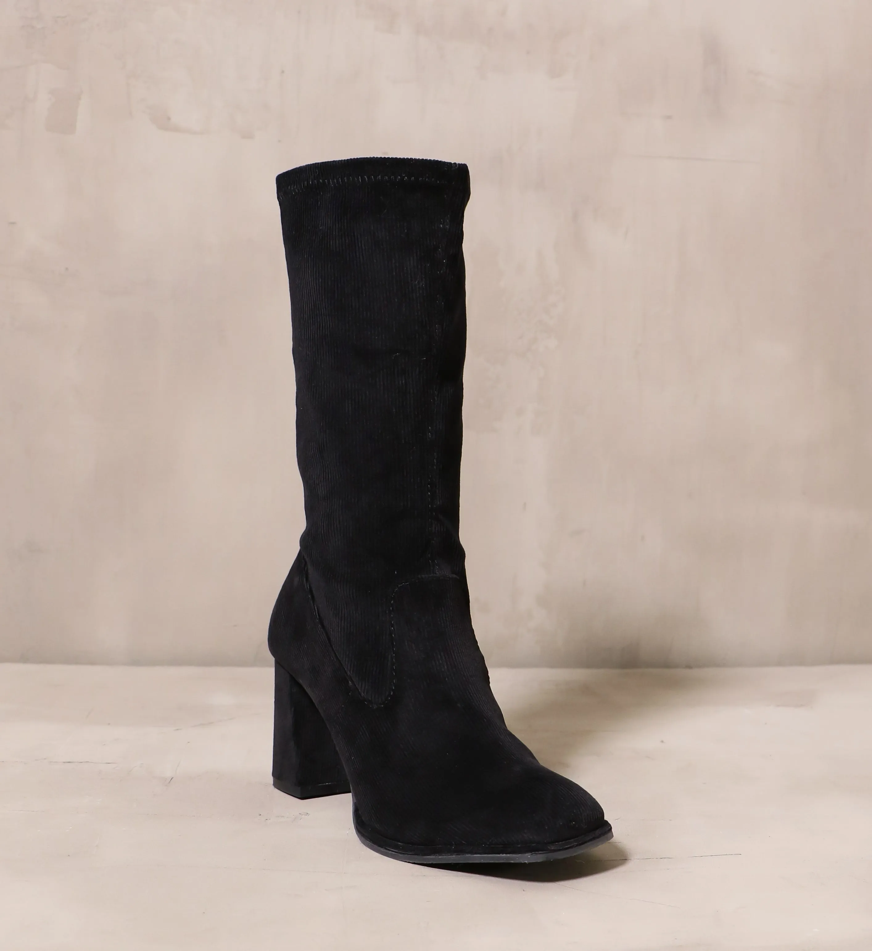 CORD ORDERED BOOT