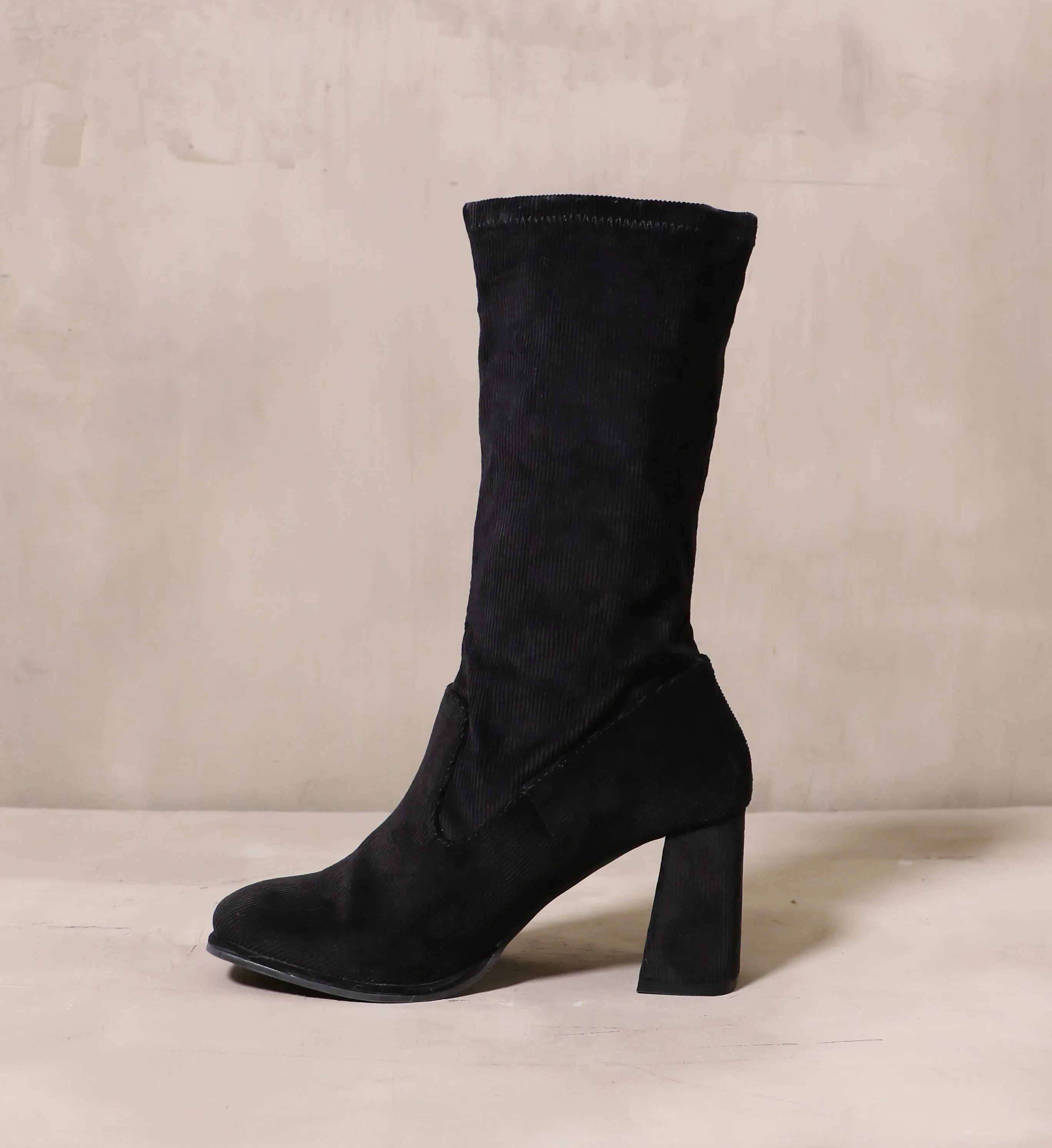 CORD ORDERED BOOT
