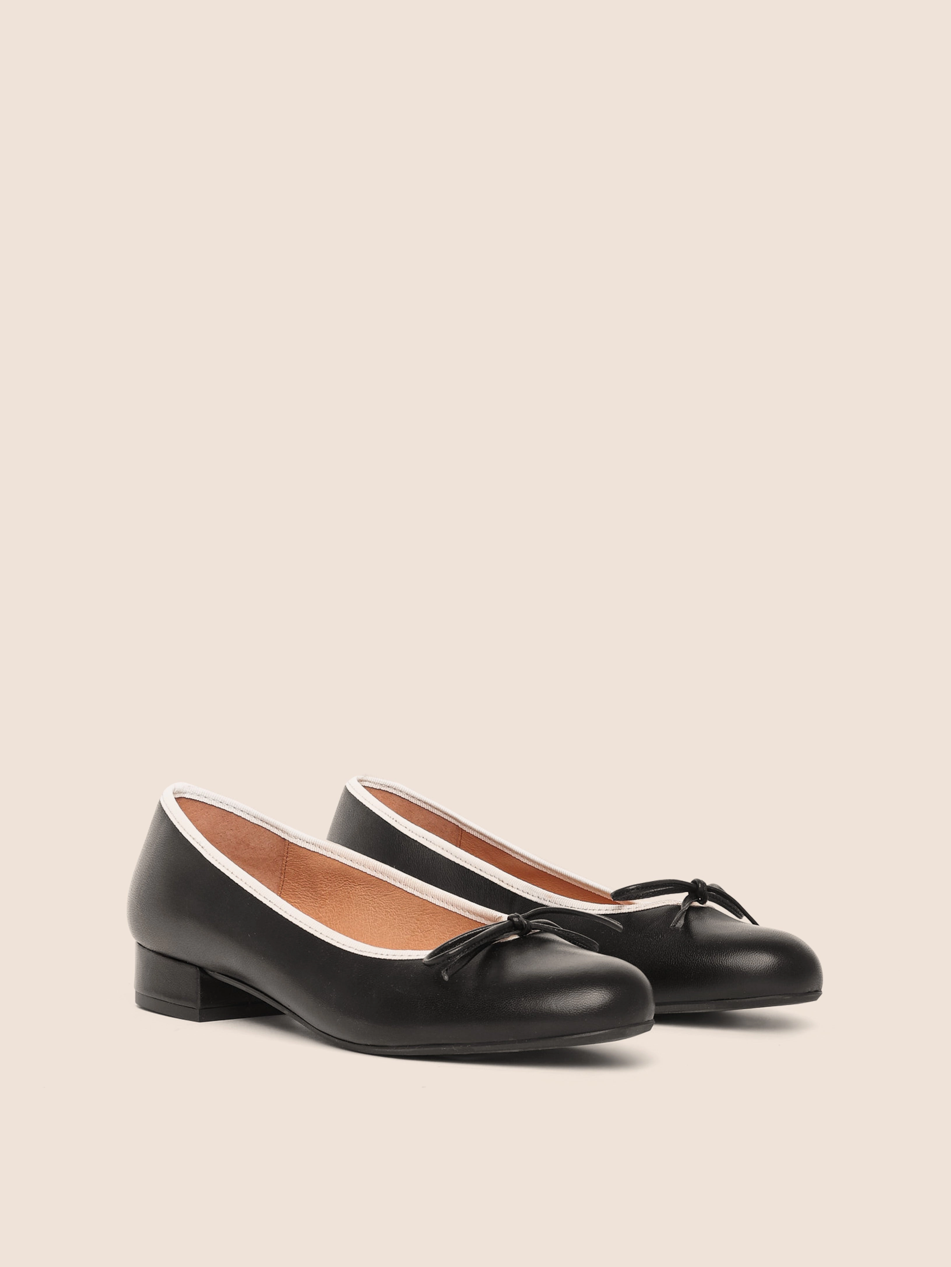 Covelo Black Ballerina Minimal Design Modern Classic Design
