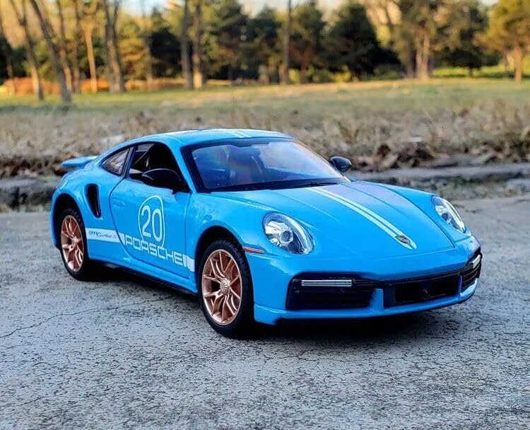 DIE-CAST CAR 1:32 PORCHE TURBO 911 DIECAST METAL PULLBACK TOY CAR WITH OPENABLE DOORS, LIGHT MUSIC BOYS GIFTS TOYS FOR KIDS{MULTICOLOR}