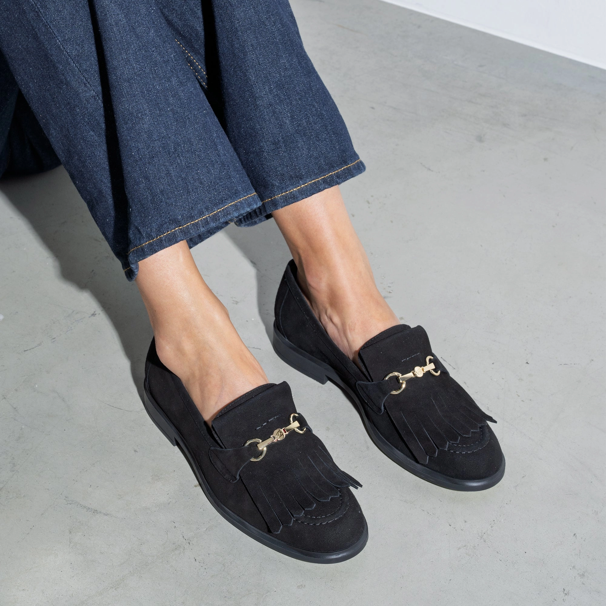Vend?me Lave black suede loafers Nice
