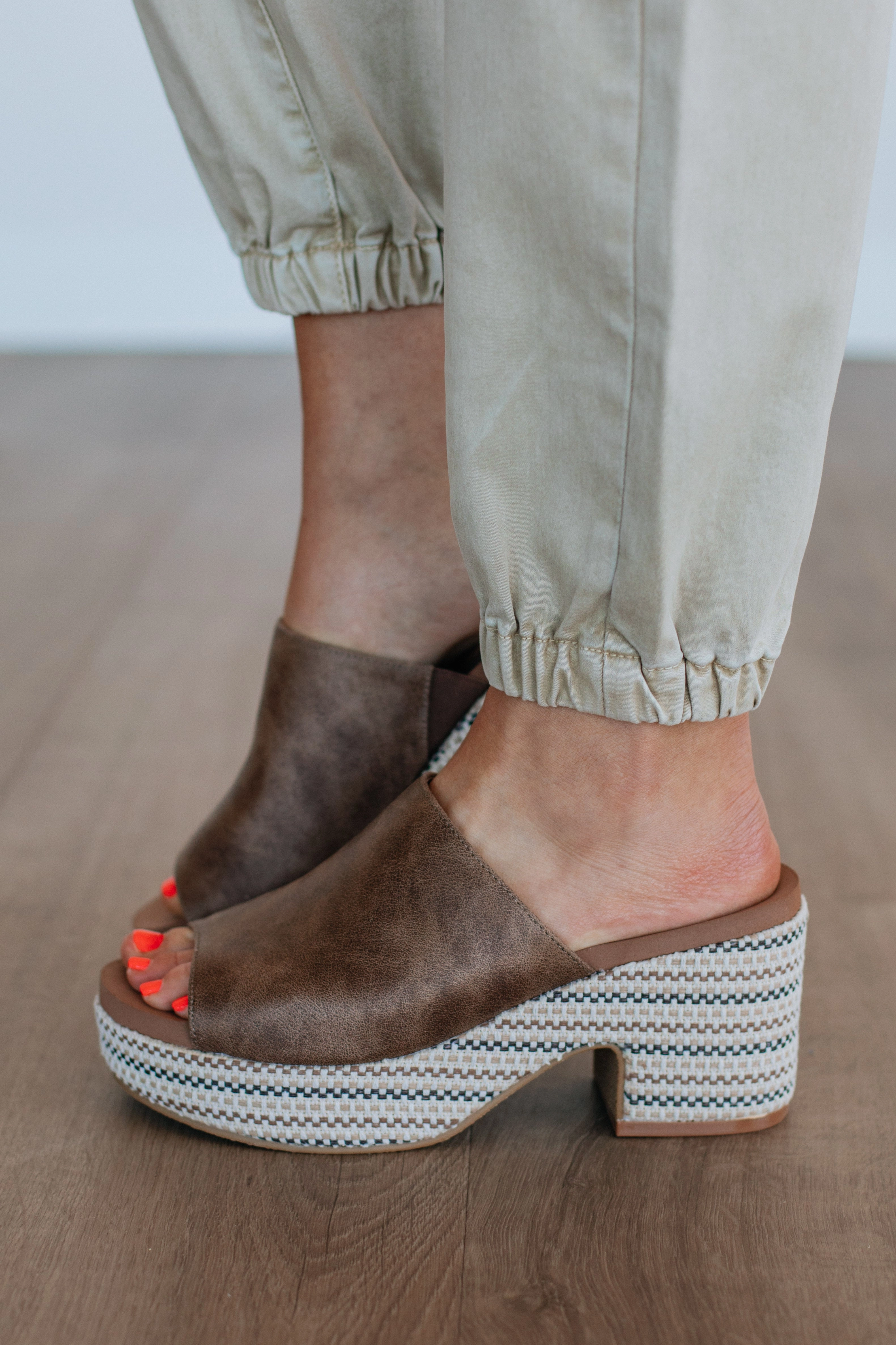 Stretch Fabric Work Commute All Weather Urban Walkers Easygoing Energy Heels