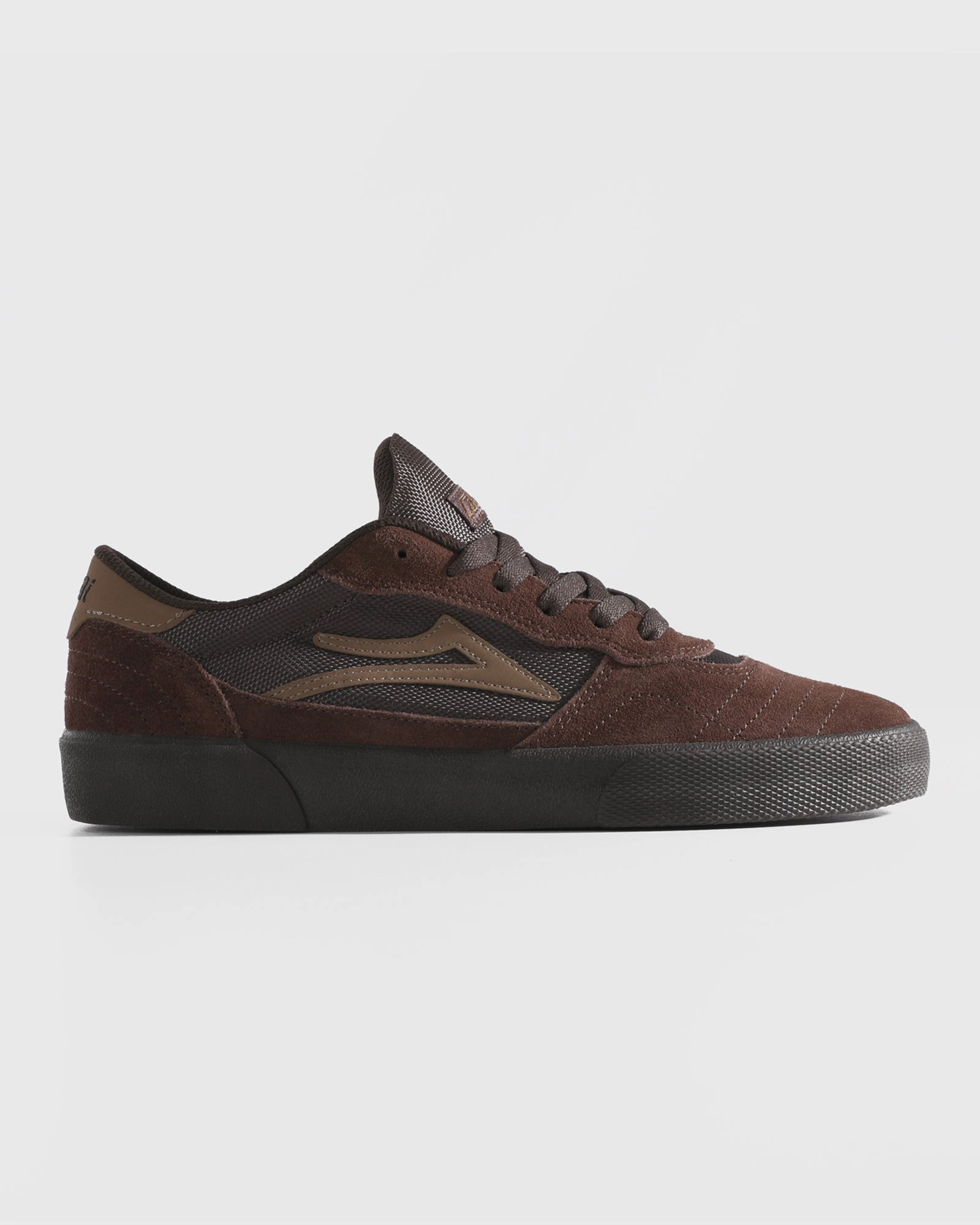 Bright Neon Ventilated Mesh Travel Enthusiasts Cambridge - Chestnut Suede Monochrome