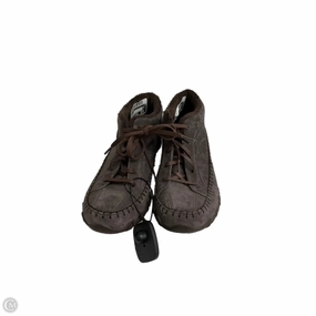 Shoes Sneakers By Skechers In Brown, Size: 7 Everyday Casual