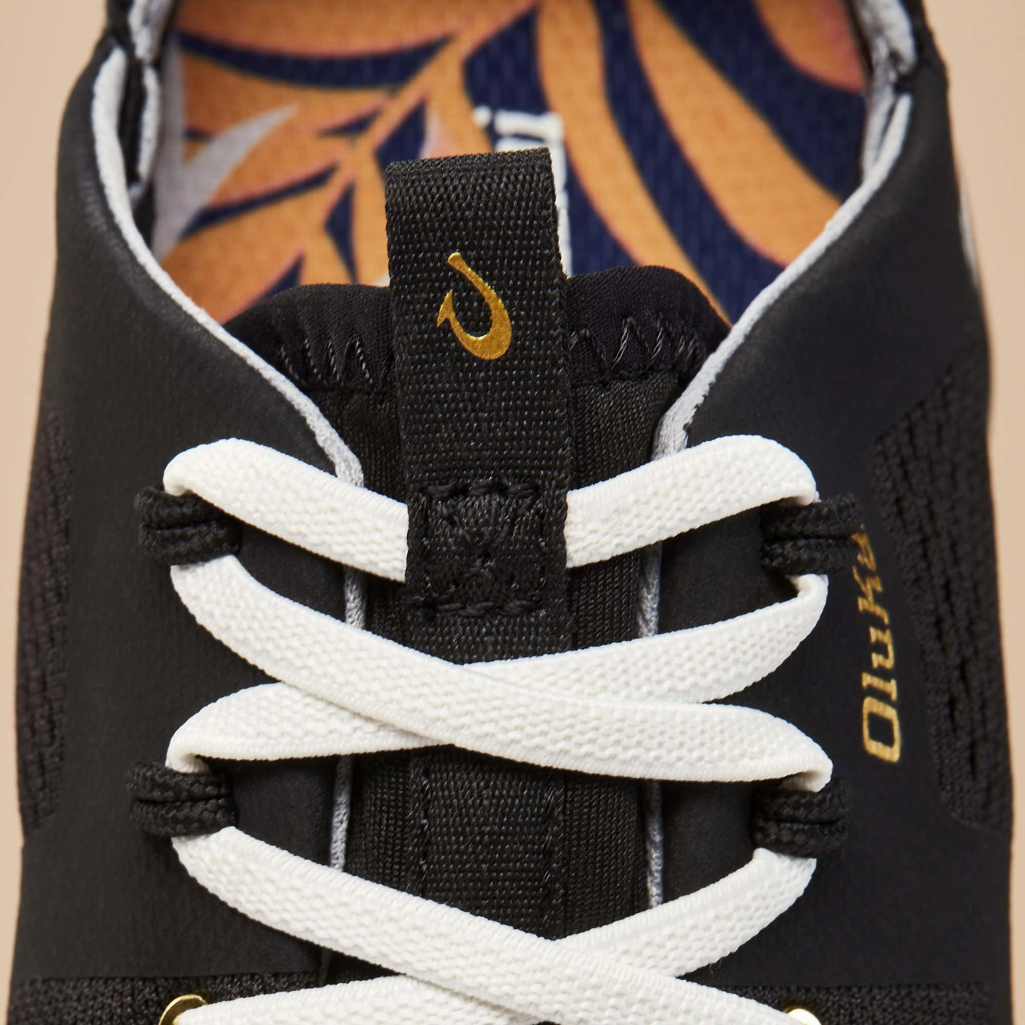 Huia - Black Low Cut Design