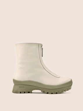 Estrella Kale Lined Boot Low Profile Cold Climate