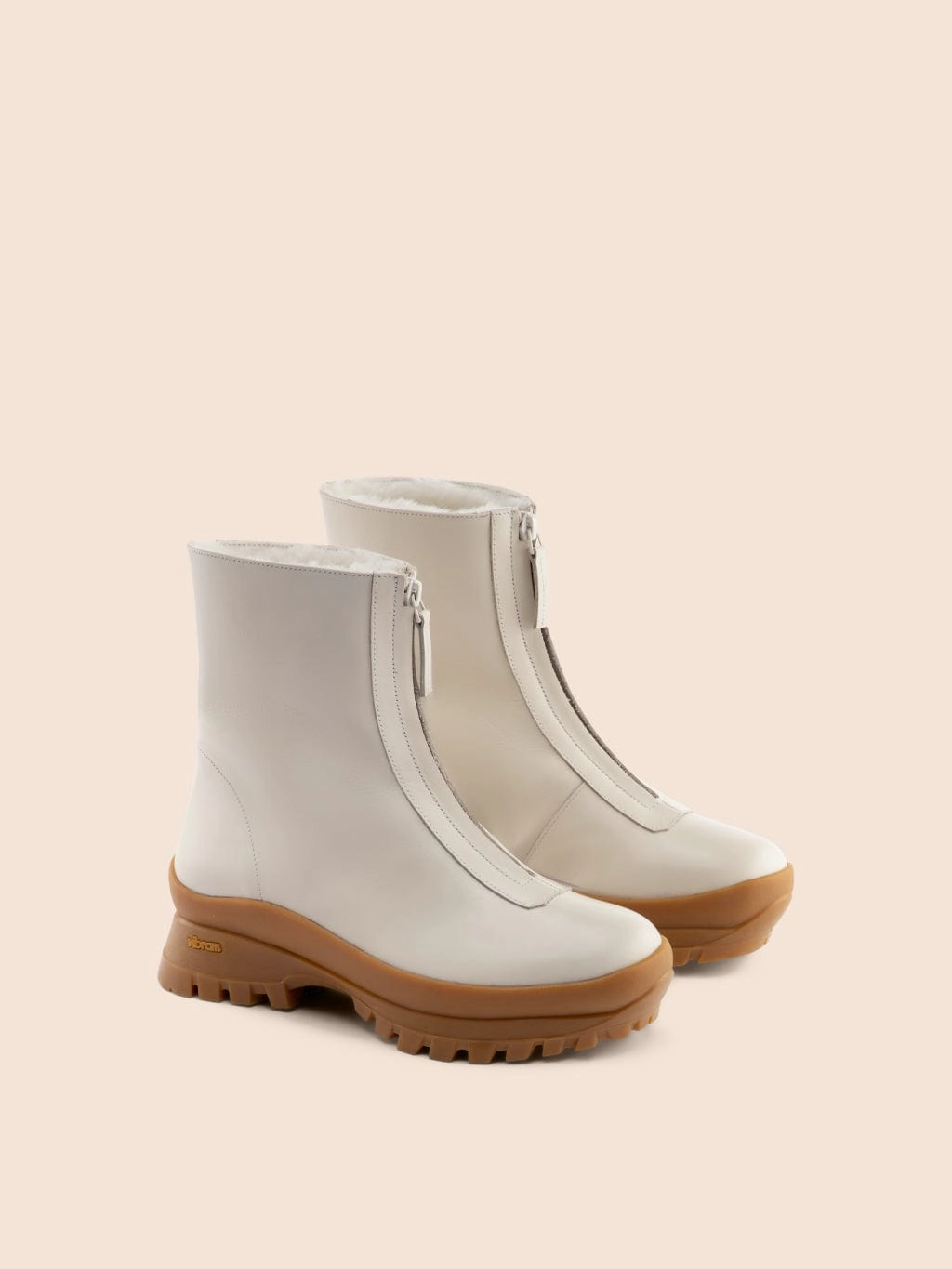 Durable Welted Construction Soft Insole Estrella Cream Lined Boot