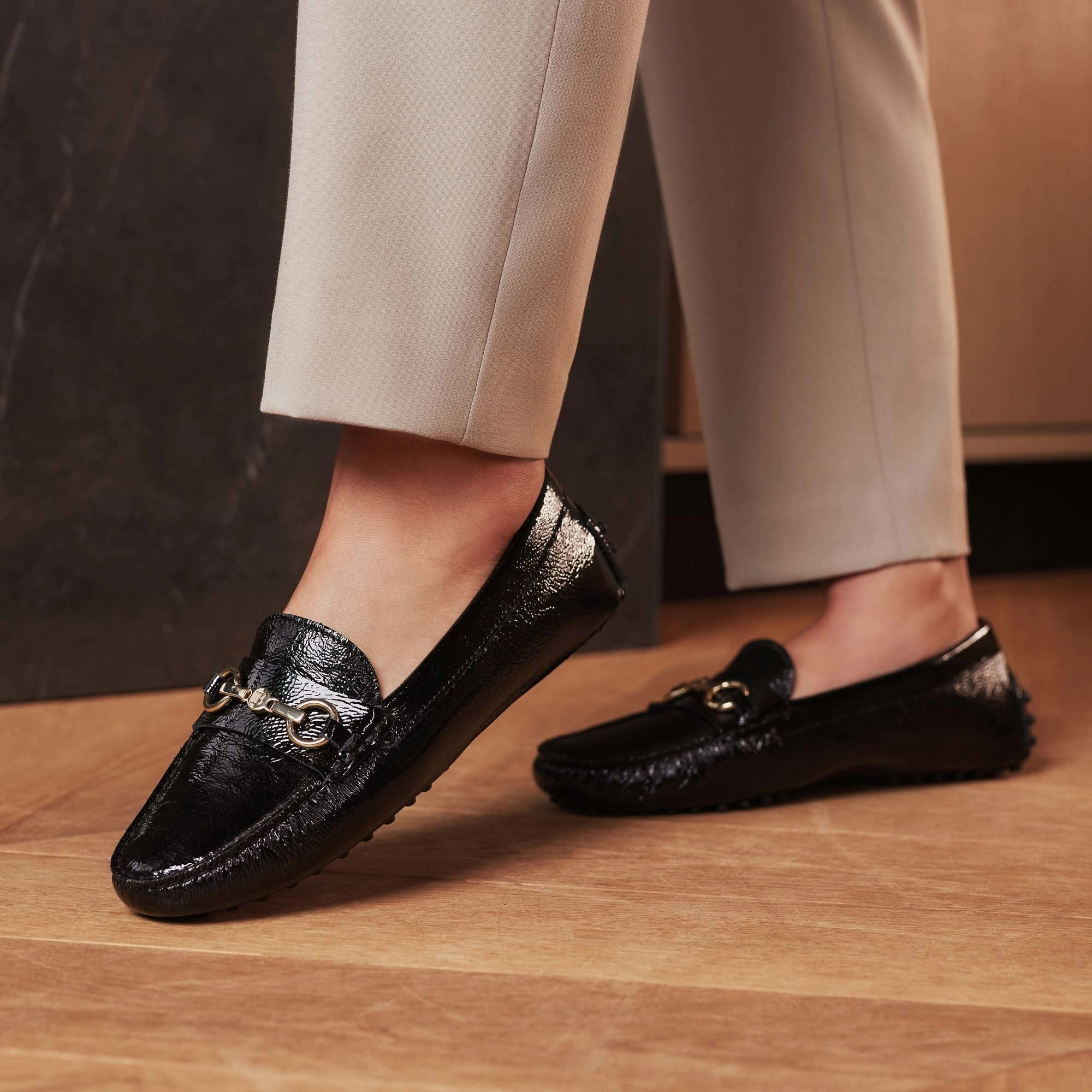 Vend?me Marie black calfskin patent leather moccasins Structured silhouette Bulky