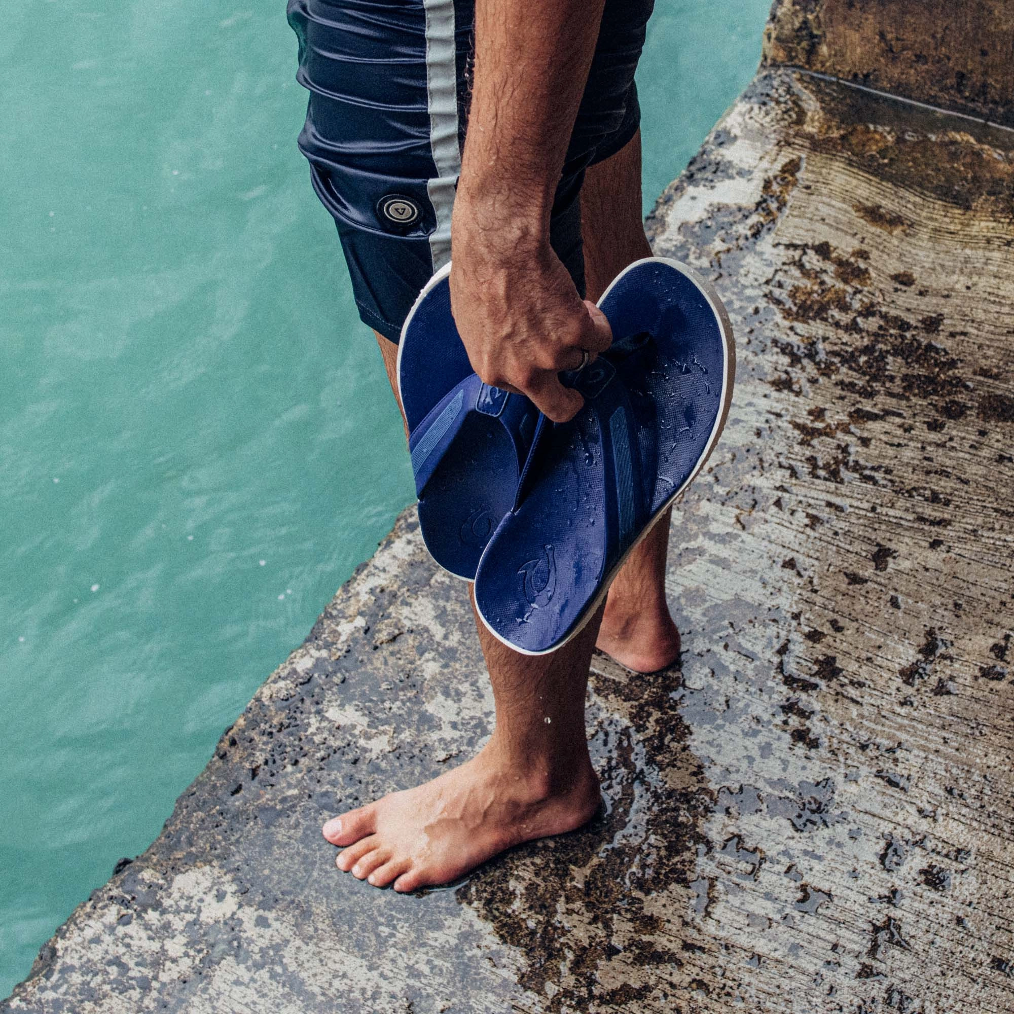 Leeward - Navy Anti Bacterial Lining