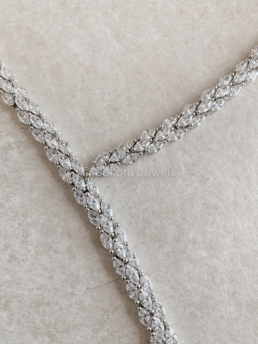 Fleur Diamante Hand Harness