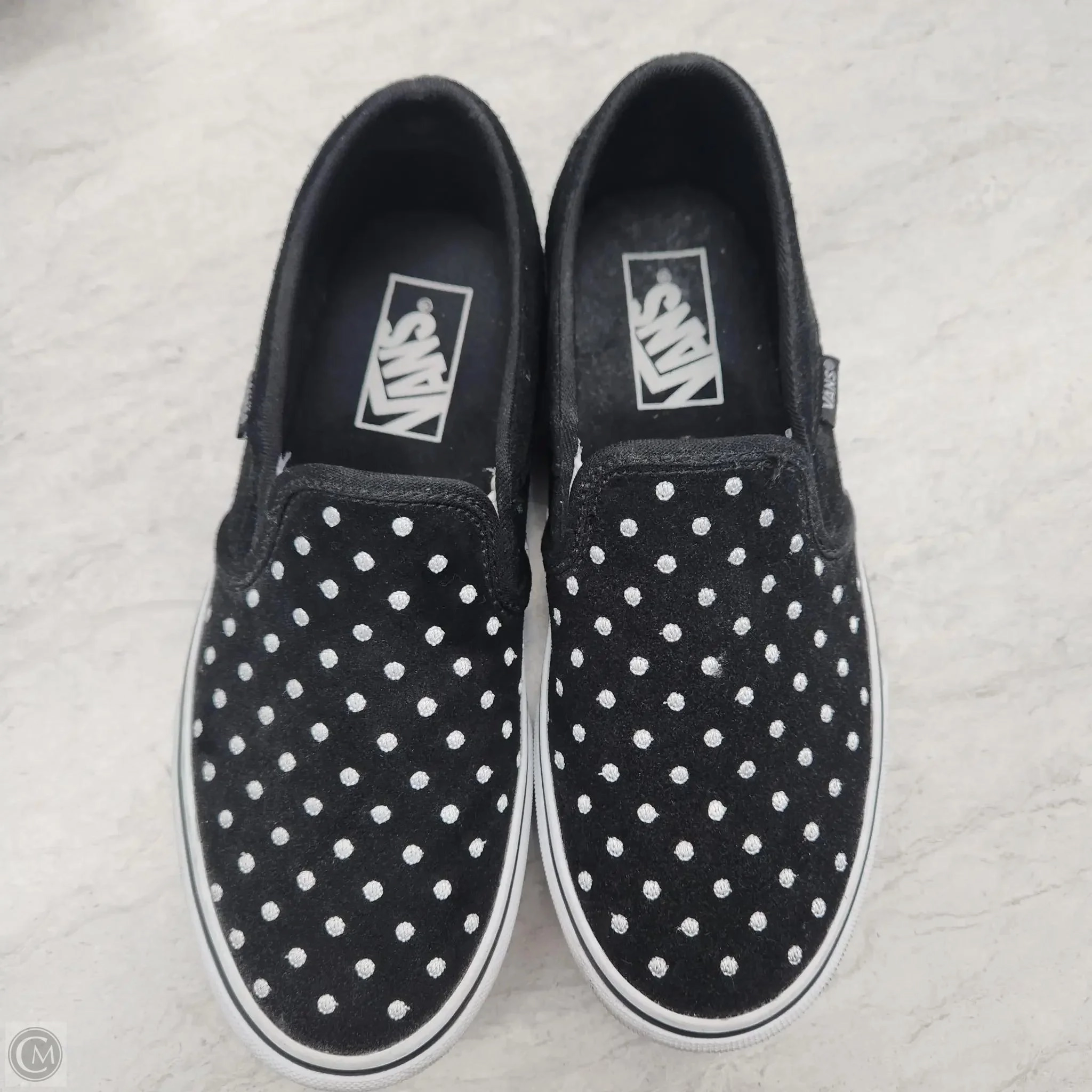 Smooth Feel Action Ready Shoes Sneakers By Vans In Polkadot Pattern, Size: 6