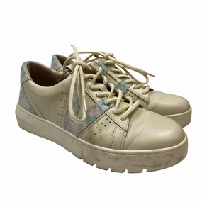 Foot Contouring Reinforced Eyelets Shoes Sneakers By Vionic In Cream, Size: 8