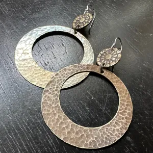 Groovy Circle Earrings