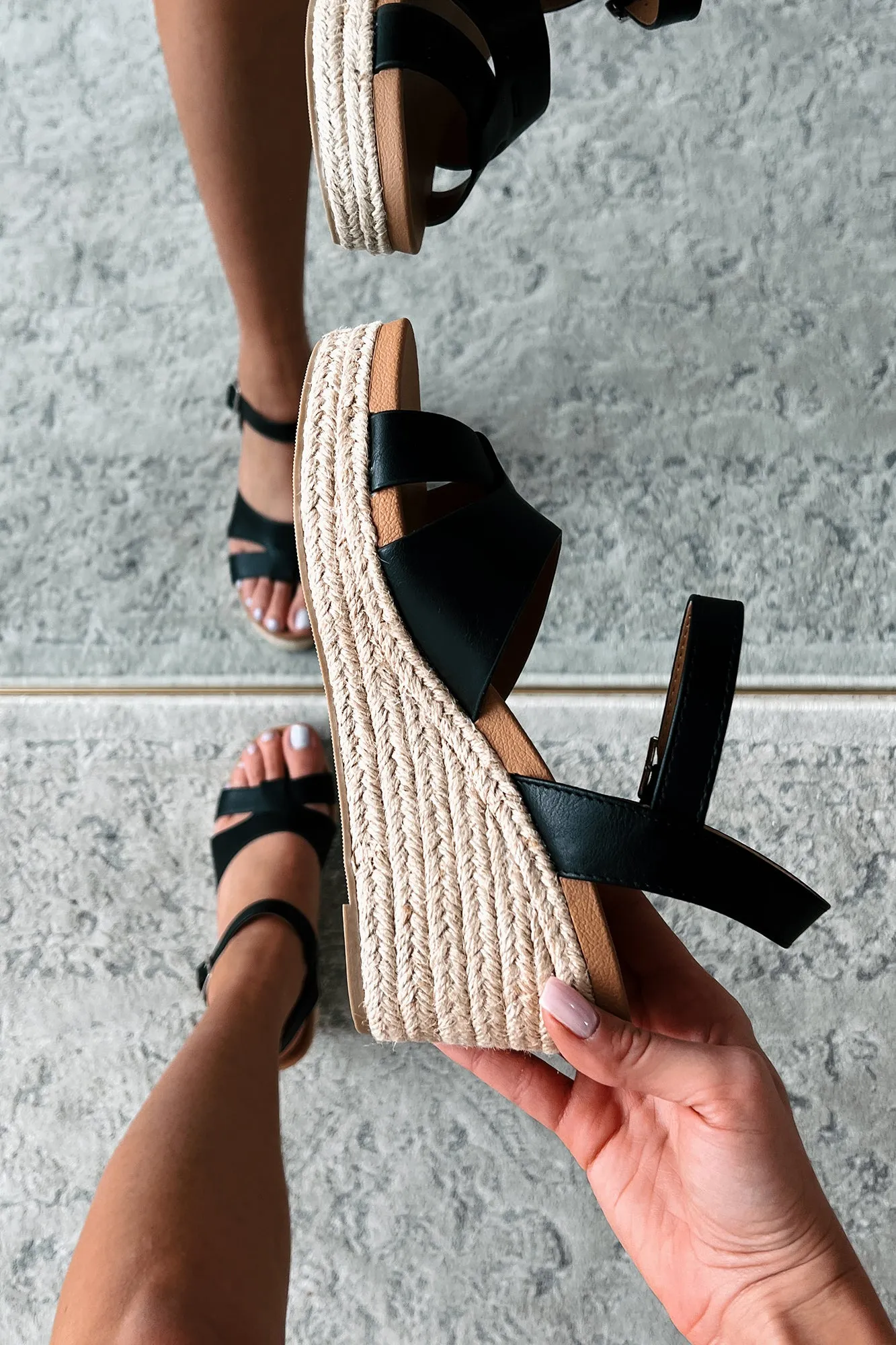 Havana Living Wedge Sandals (Black)