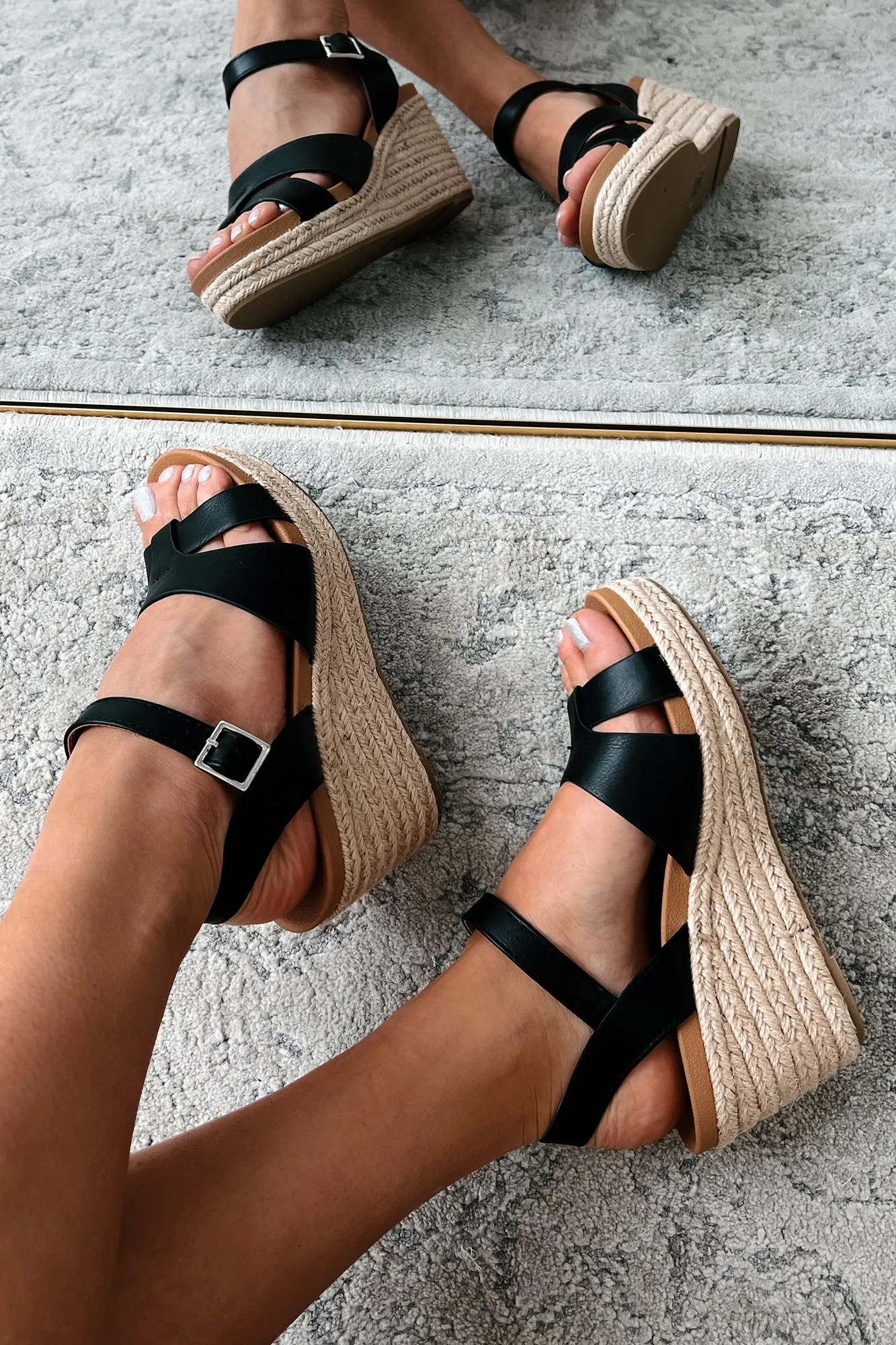 Havana Living Wedge Sandals (Black)