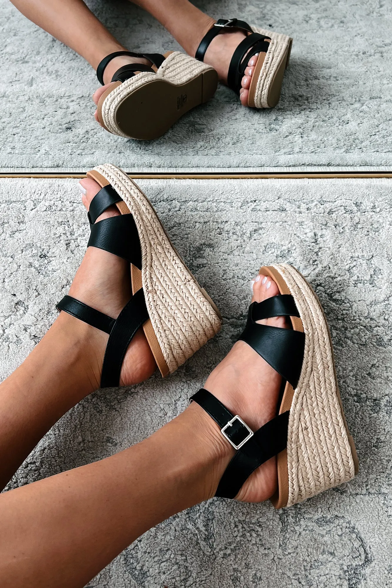 Havana Living Wedge Sandals (Black)